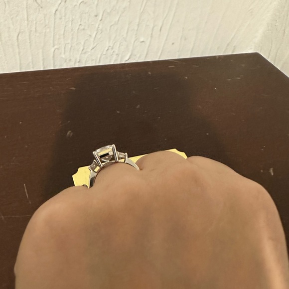 CZ RING - Picture 4 of 5